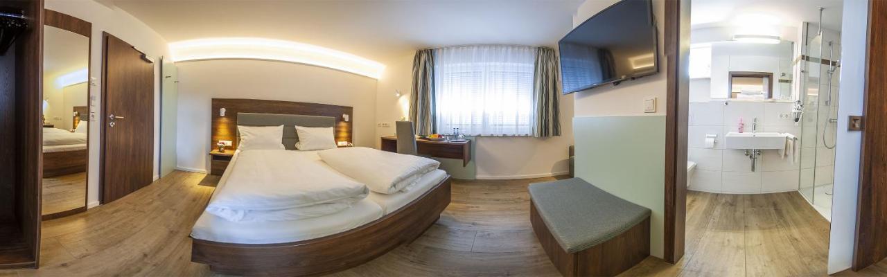 Hotel-Gasthof Krone Ґредінґ Екстер'єр фото